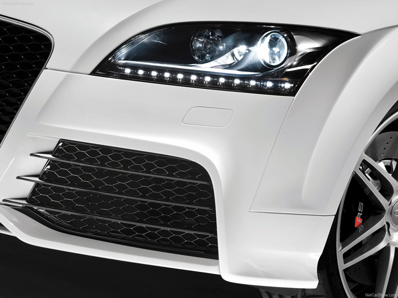 Illustration for article titled 2010 Audi TT RS: Haben Sie Einen Wet-nap?
